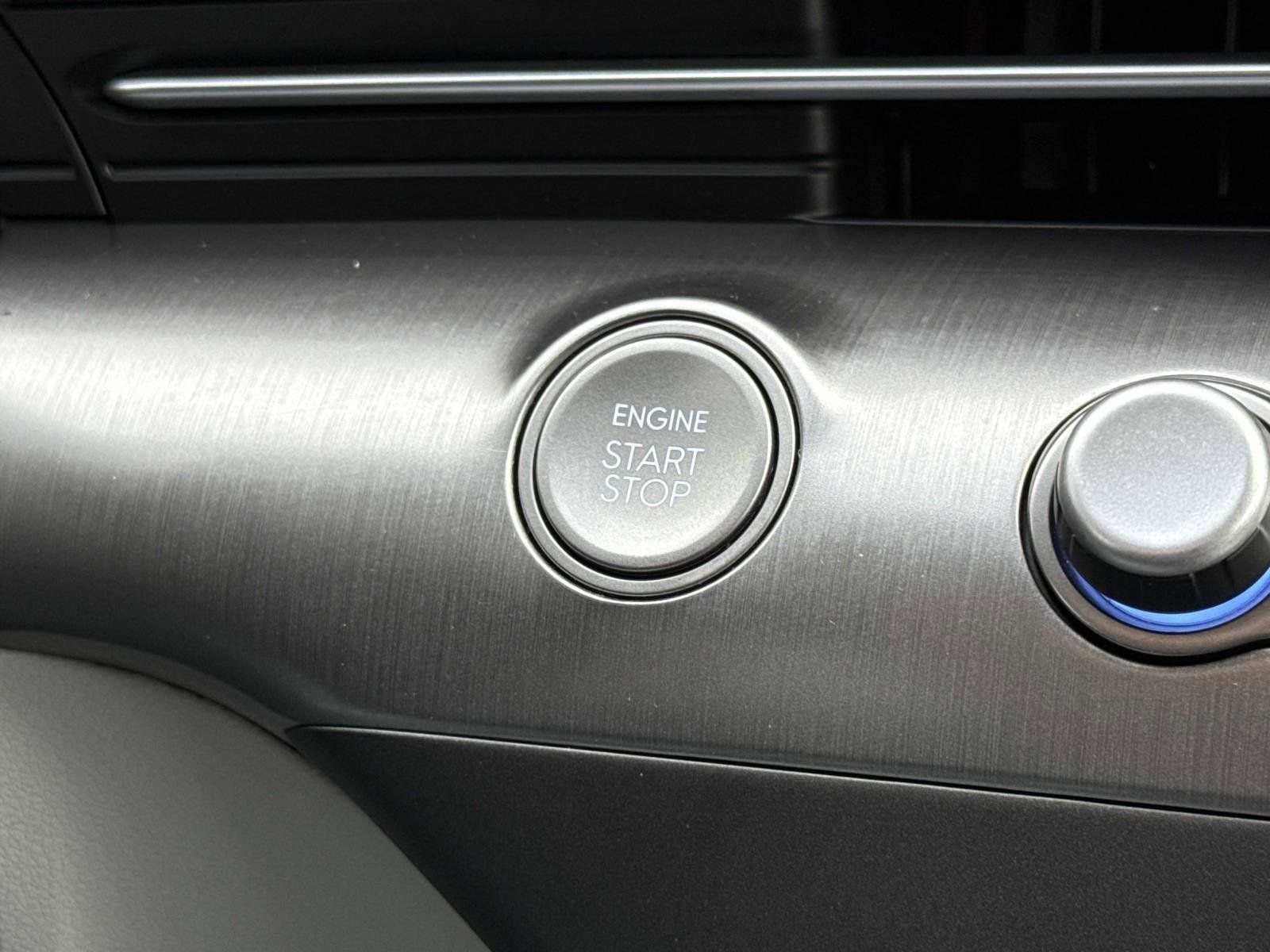 Certified 2024 Hyundai Kona SEL FWD image 15