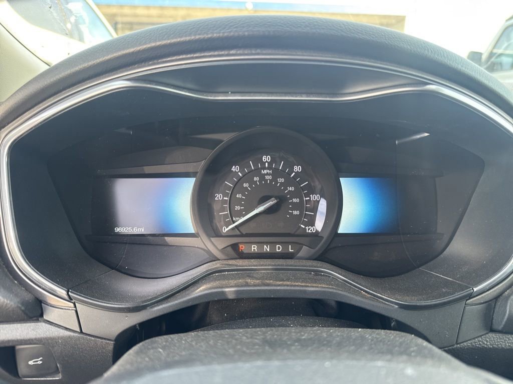 Used 2020 Ford Fusion SE image 11