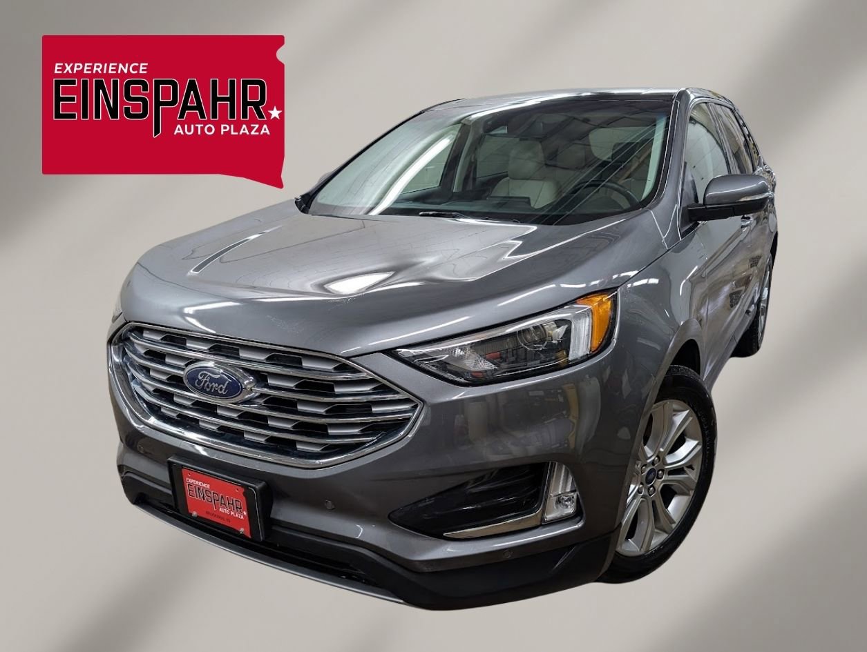 Used 2022 Ford Edge Titanium w/ Class II Trailer Tow Package image 1