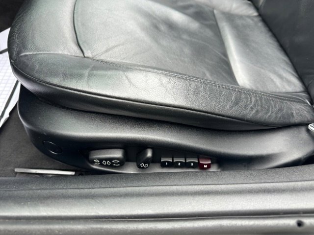 Used 2006 BMW Z4 3.0i image 18