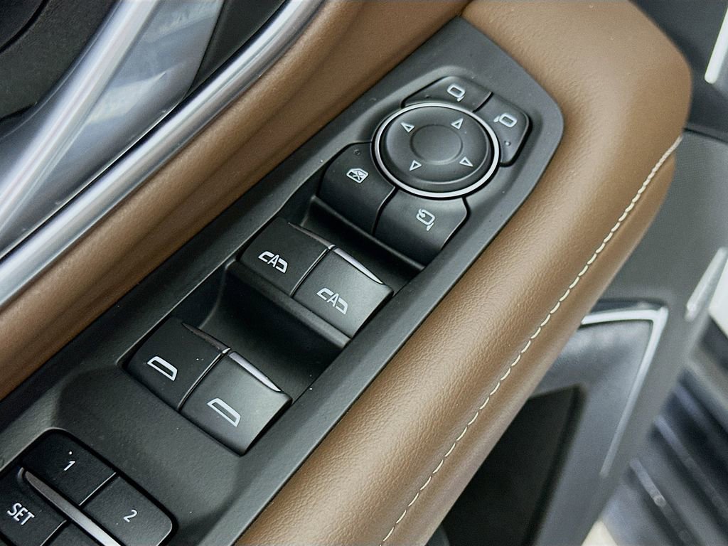 Used 2022 Chevrolet Suburban High Country image 21