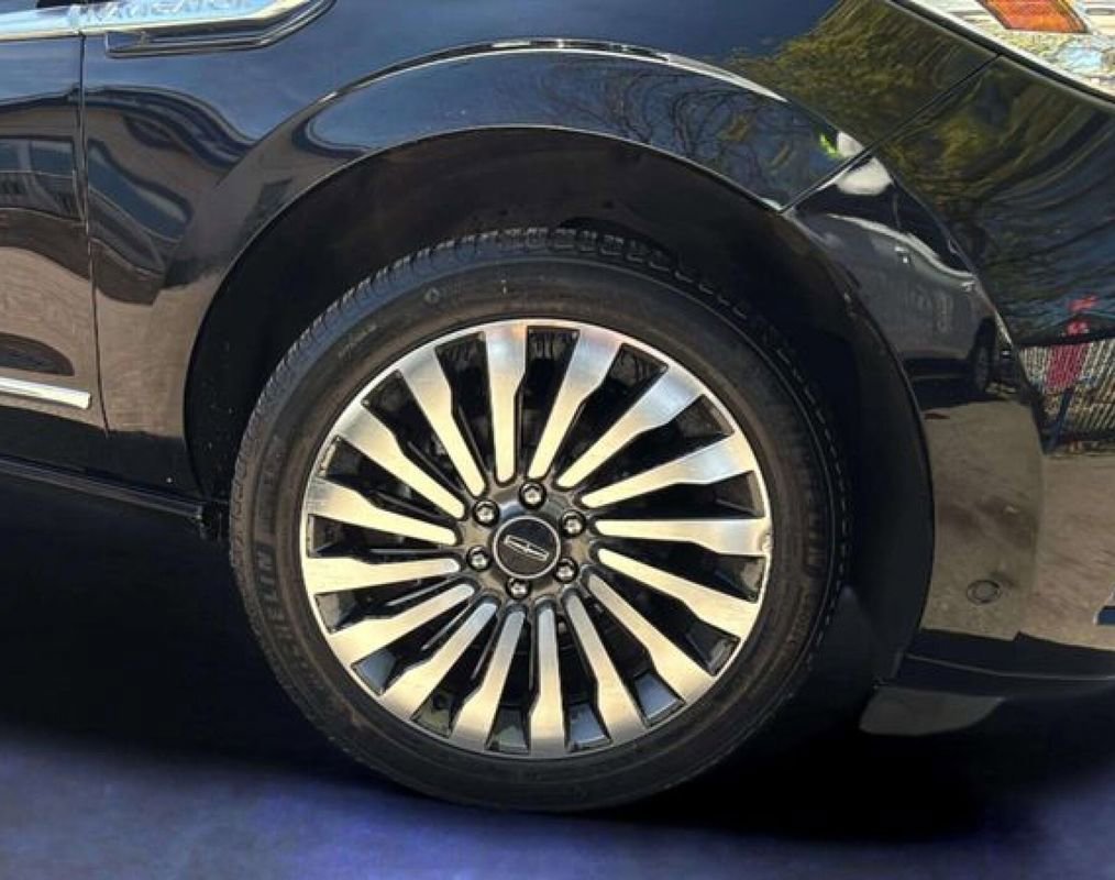 Used 2018 Lincoln Navigator Reserve w/ Technology Package image 22