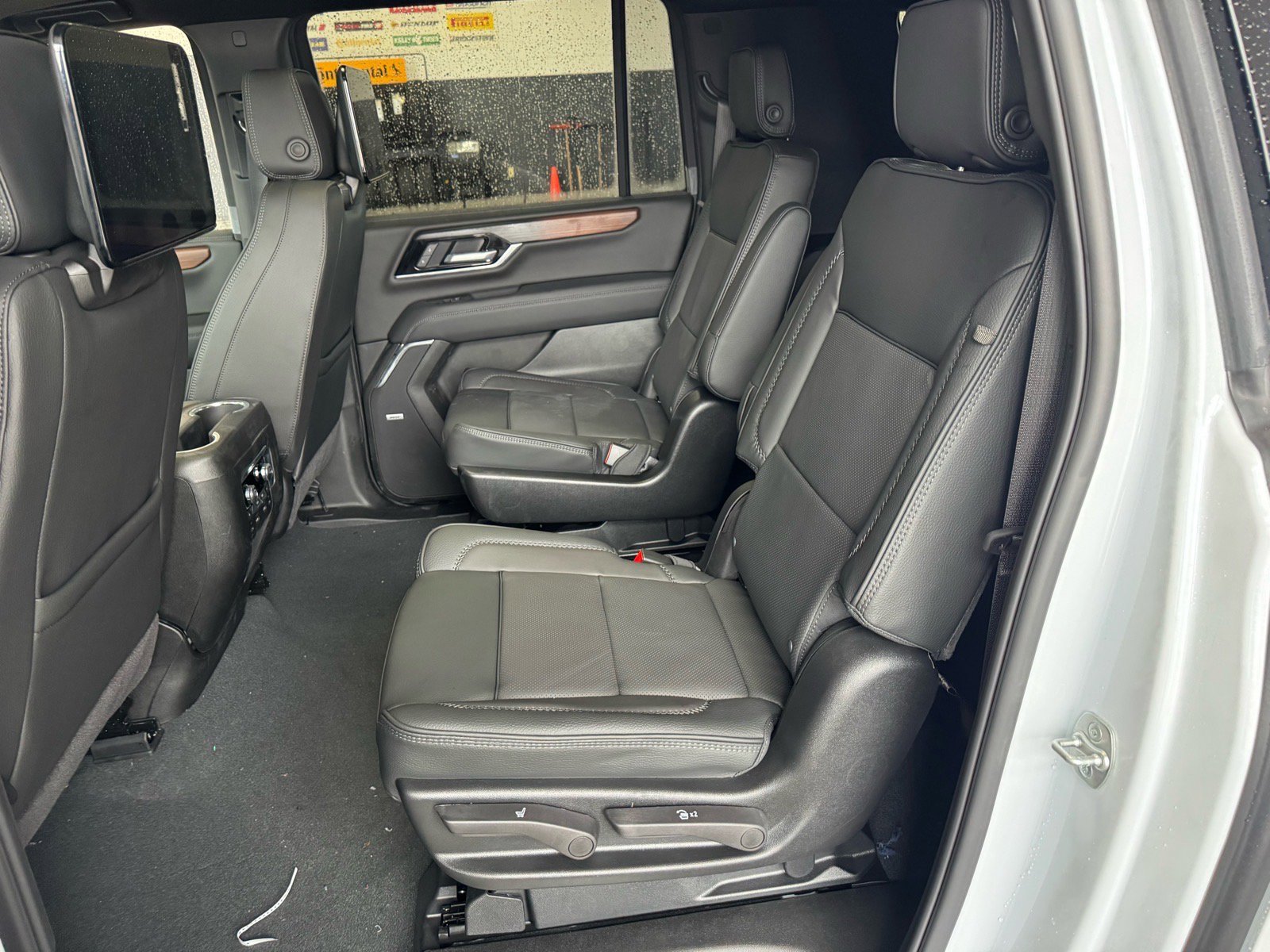 New 2026 GMC Yukon XL Denali image 14