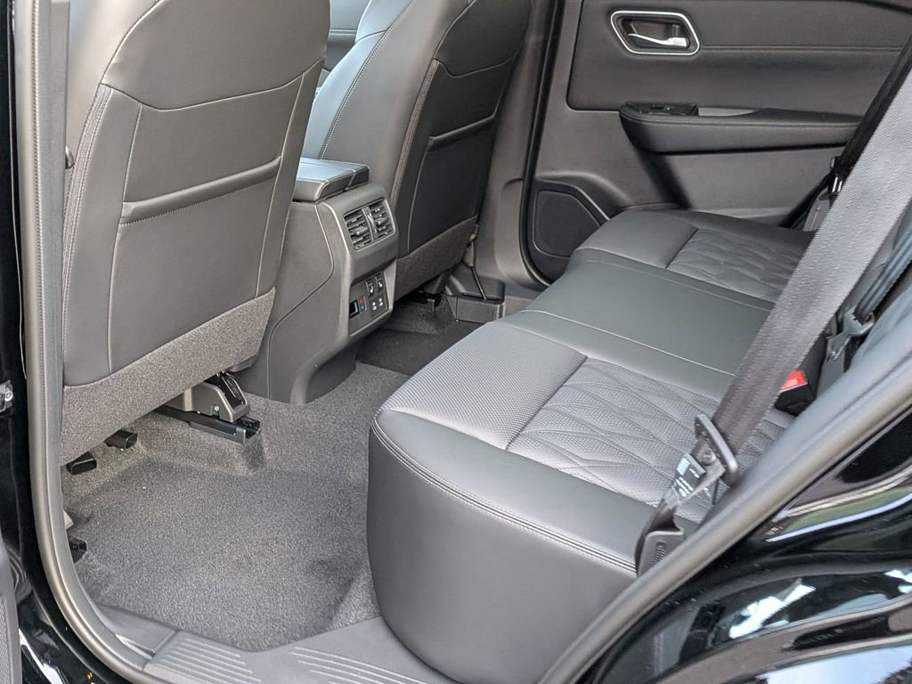 New 2026 Nissan Rogue Platinum w/ Platinum Premium Package image 18