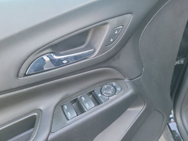 Used 2023 Chevrolet Equinox Premier image 13