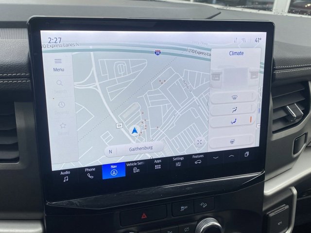 Used 2023 Ford Expedition XLT image 3