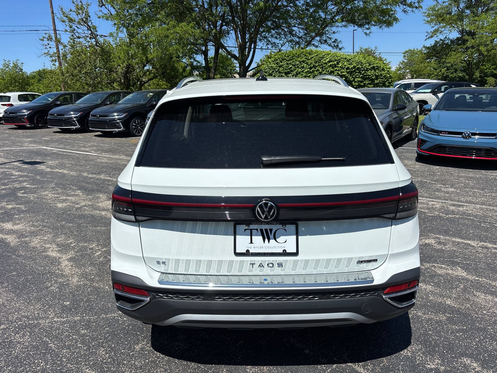 New 2026 Volkswagen Taos SE AWD/4WD image 6