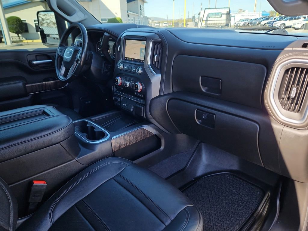 Used 2022 GMC Sierra 2500 Denali w/ Denali Black Diamond Edition image 24