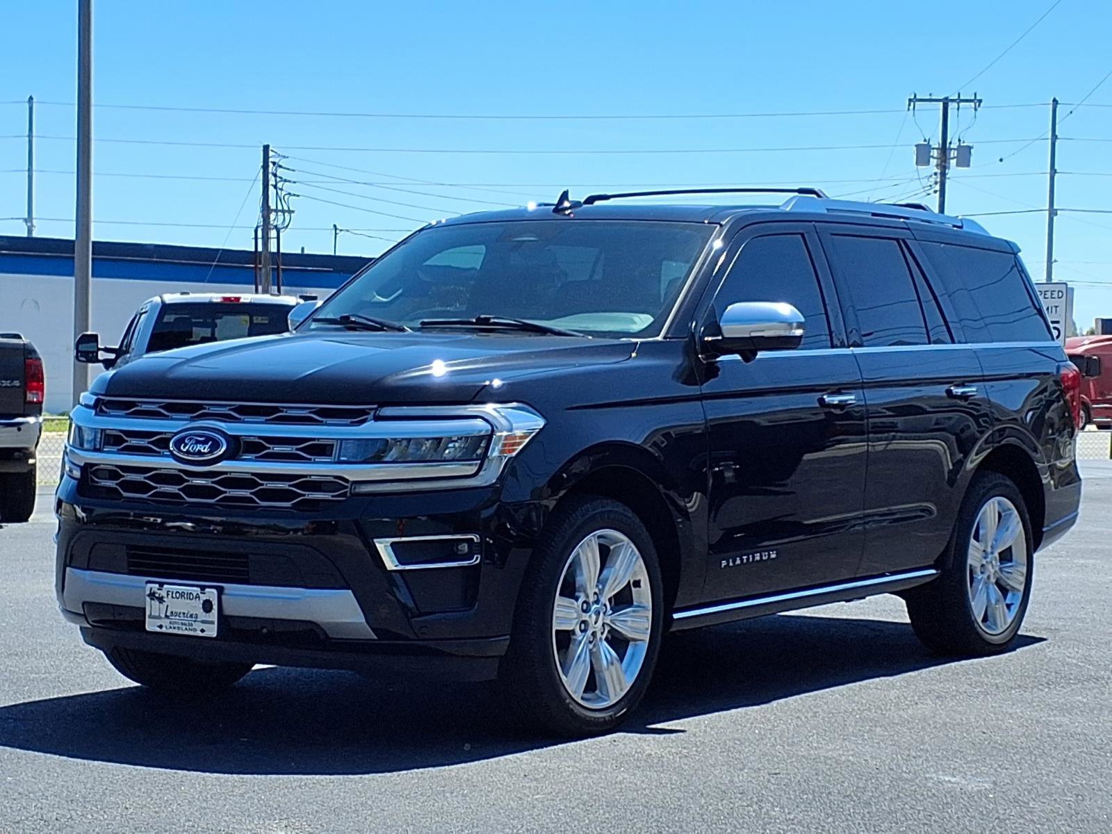 Used 2023 Ford Expedition Platinum RWD image 1