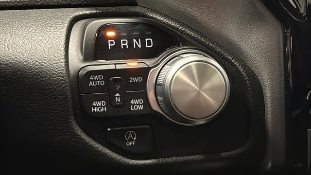 Used 2023 RAM 1500 Laramie AWD/4WD image 18