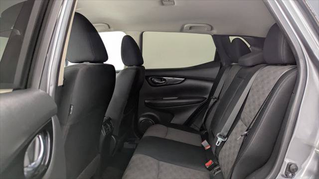 Used 2019 Nissan Rogue Sport SV FWD image 17