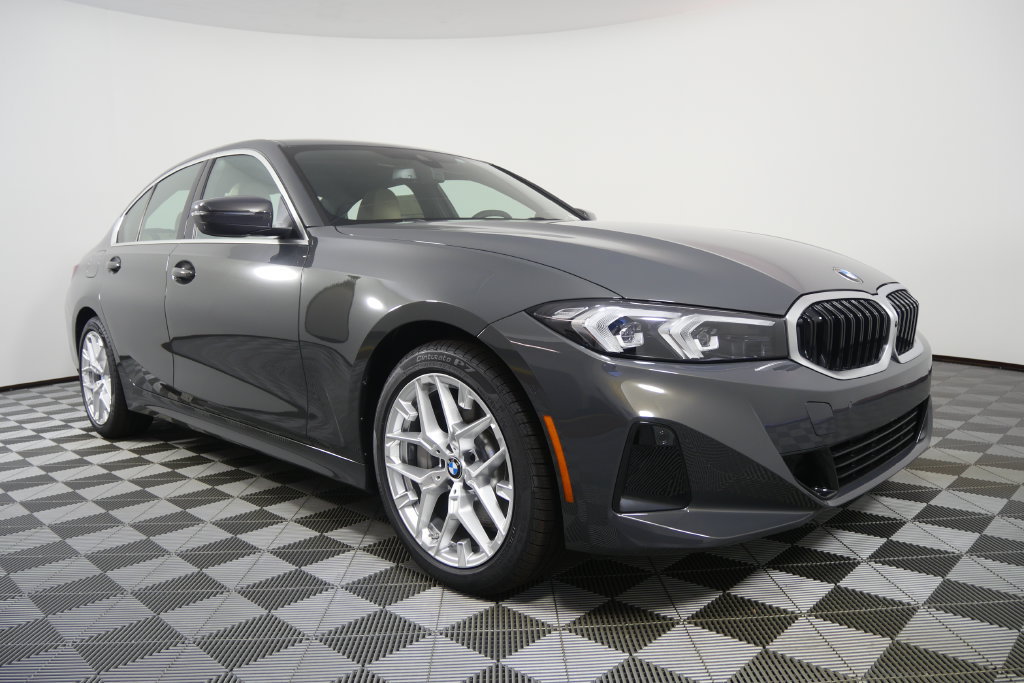New 2026 BMW 330i Sedan w/ Premium Package RWD image 2