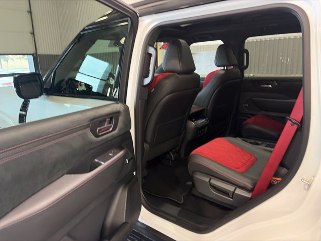 New 2026 Nissan Armada NISMO AWD/4WD image 12