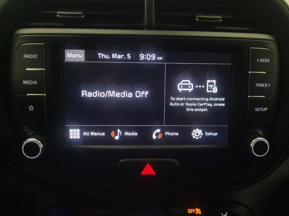 Used 2023 Kia Soul LX image 25