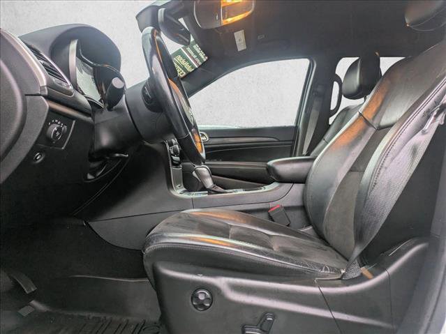 Used 2019 Jeep Grand Cherokee Altitude image 19