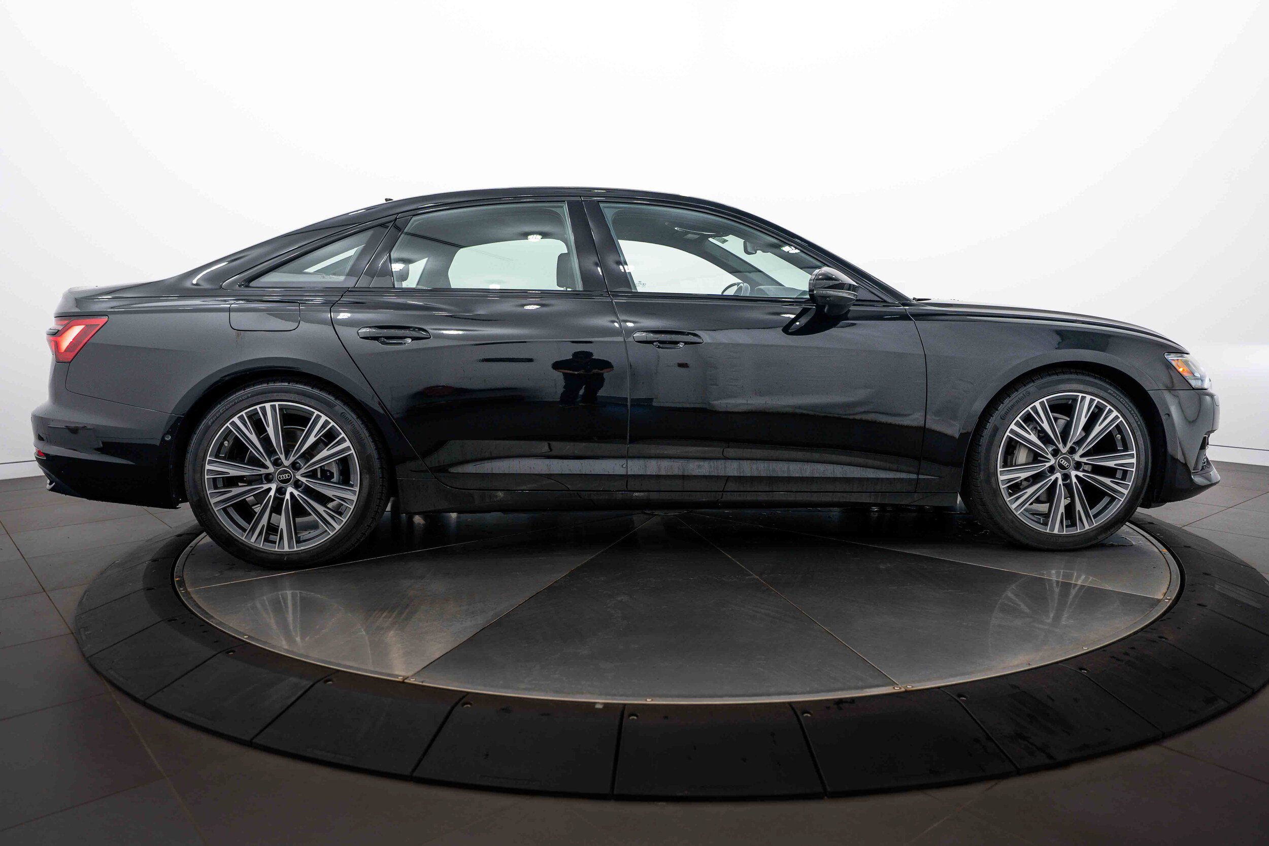 Certified 2023 Audi A6 Premium Plus AWD/4WD image 3