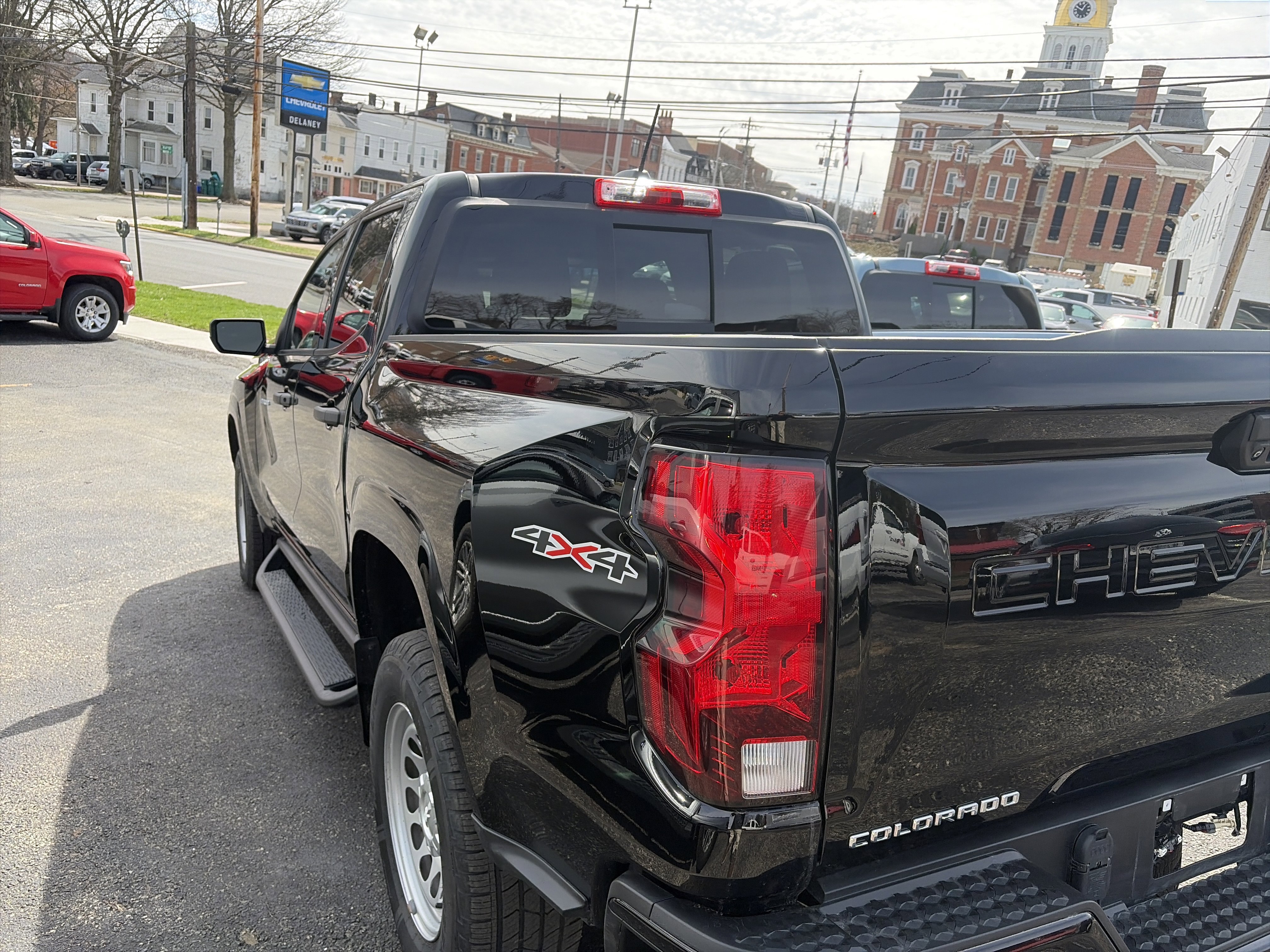 Certified 2023 Chevrolet Colorado W/T w/ Advanced Trailering Package image 8