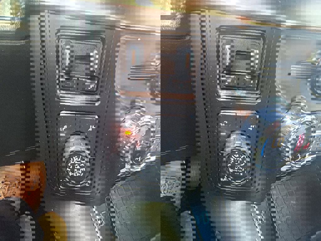 Used 2021 Ford F150 Raptor w/ Equipment Group 801A High image 18