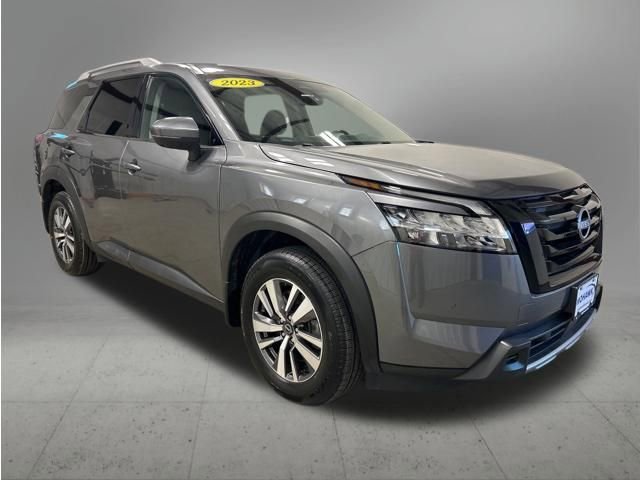 Used 2023 Nissan Pathfinder SL w/ Black Appearance Package image 3