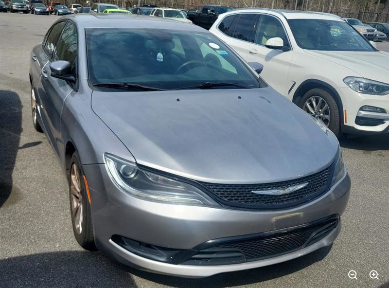Used 2015 Chrysler 200 S w/ Navigation & Sound Group I FWD image 5