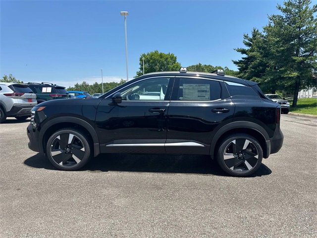 New 2025 Nissan Kicks SR image 6