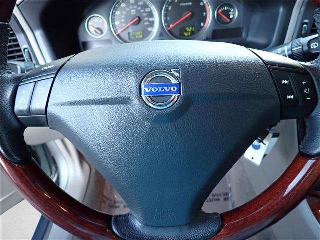 Used 2005 Volvo XC70 AWD/4WD image 14