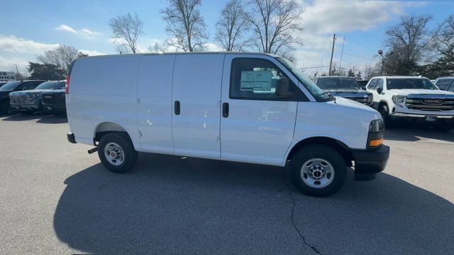 New 2026 GMC Savana 2500 Work Van image 2