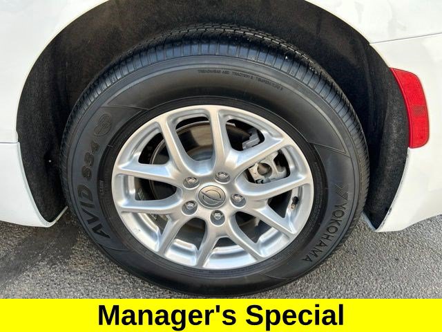 Used 2024 Chrysler Pacifica Touring-L FWD image 58