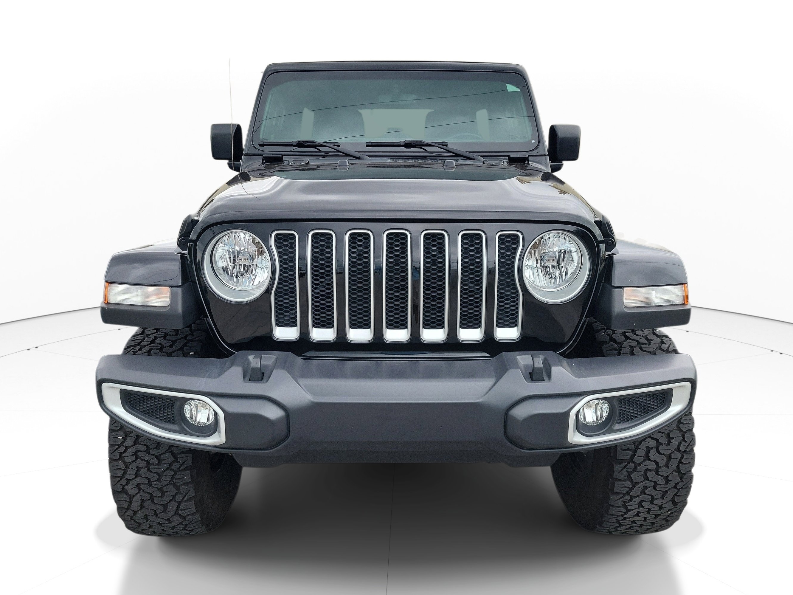 Used 2022 Jeep Wrangler Unlimited Sahara AWD/4WD image 2