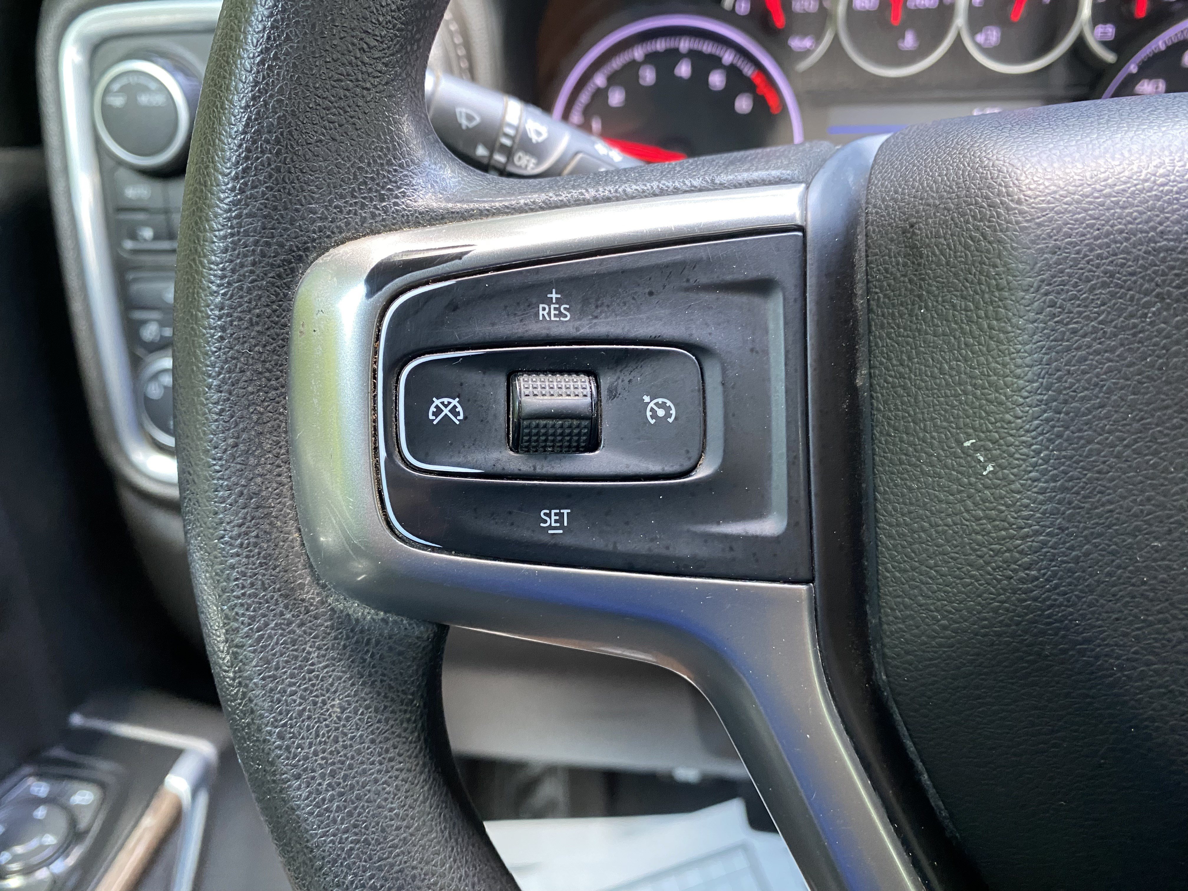 Used 2020 Chevrolet Silverado 1500 LT w/ Trailering Package AWD/4WD image 20