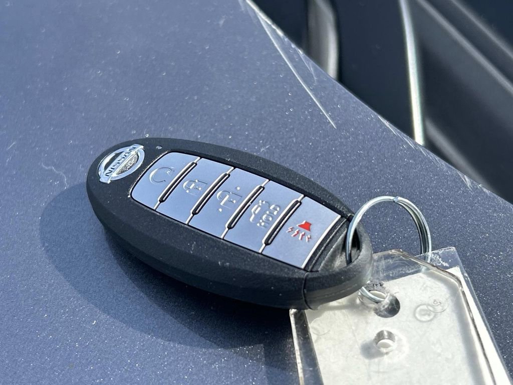 Certified 2023 Nissan Sentra SR FWD image 10