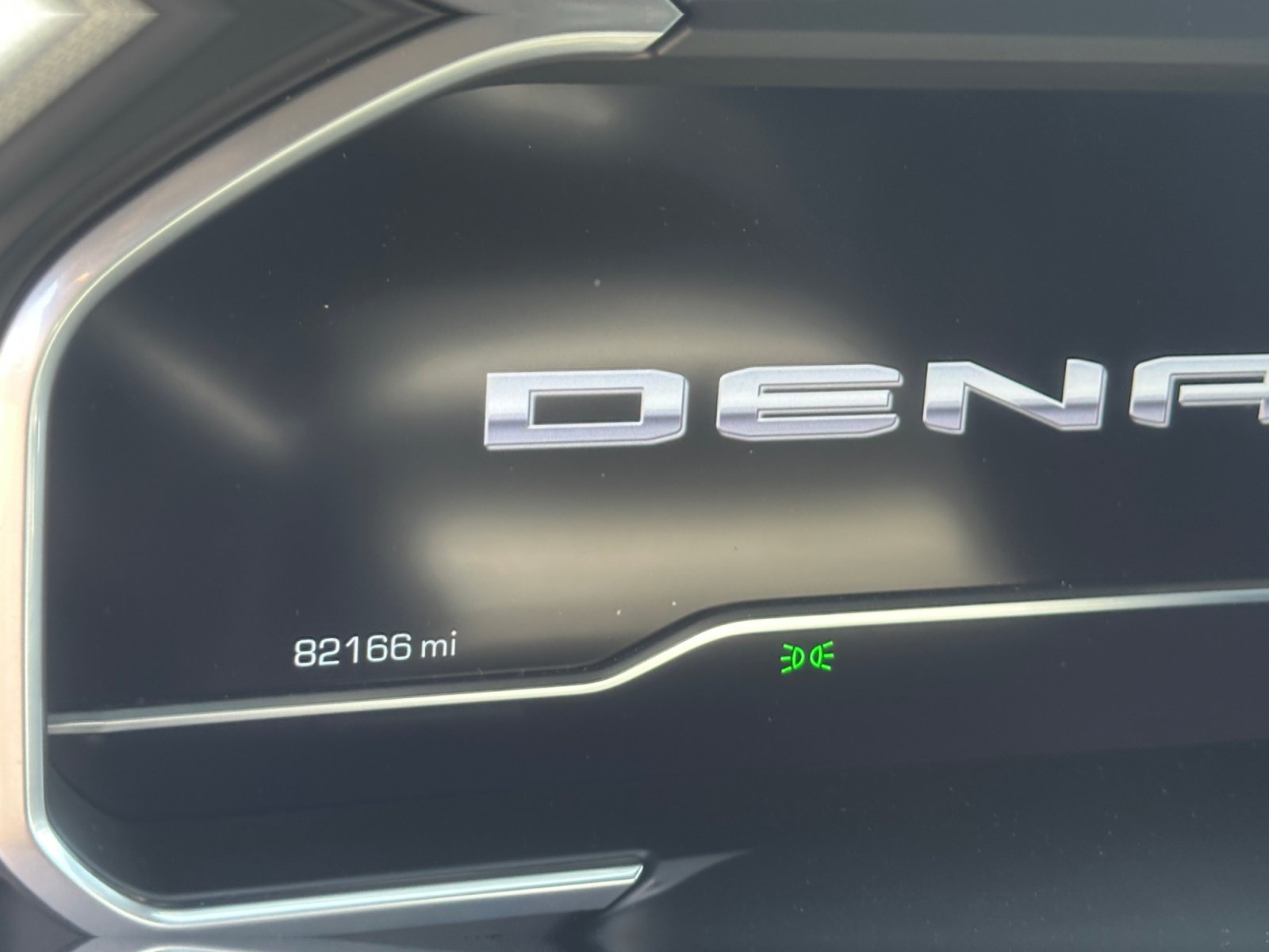 Used 2023 GMC Sierra 1500 Denali w/ Denali Reserve Package AWD/4WD image 2