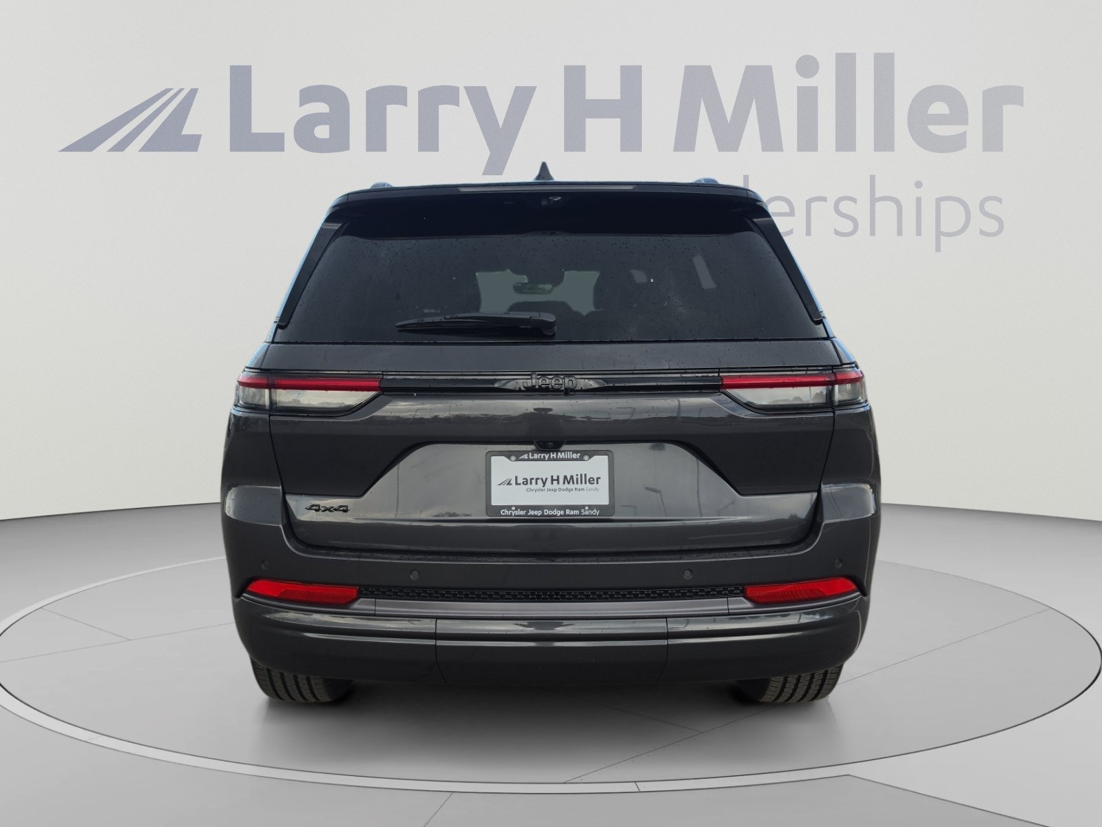 New 2026 Jeep Grand Cherokee Limited AWD/4WD image 4
