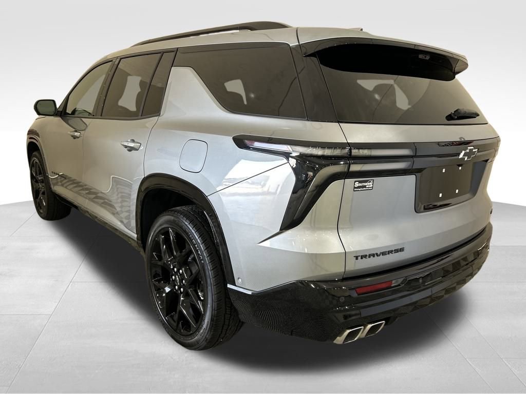 Certified 2025 Chevrolet Traverse RS w/ LPO, Floor Liner Package image 3