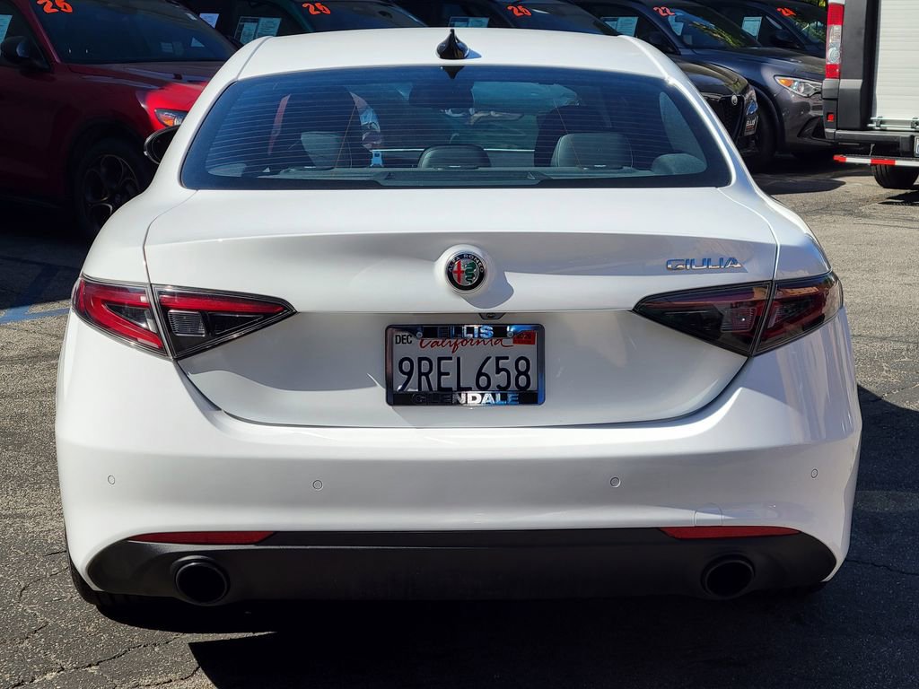 Used 2024 Alfa Romeo Giulia Sprint image 28