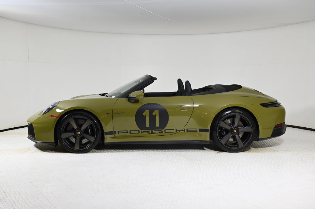 Used 2026 Porsche 911 GTS RWD image 2