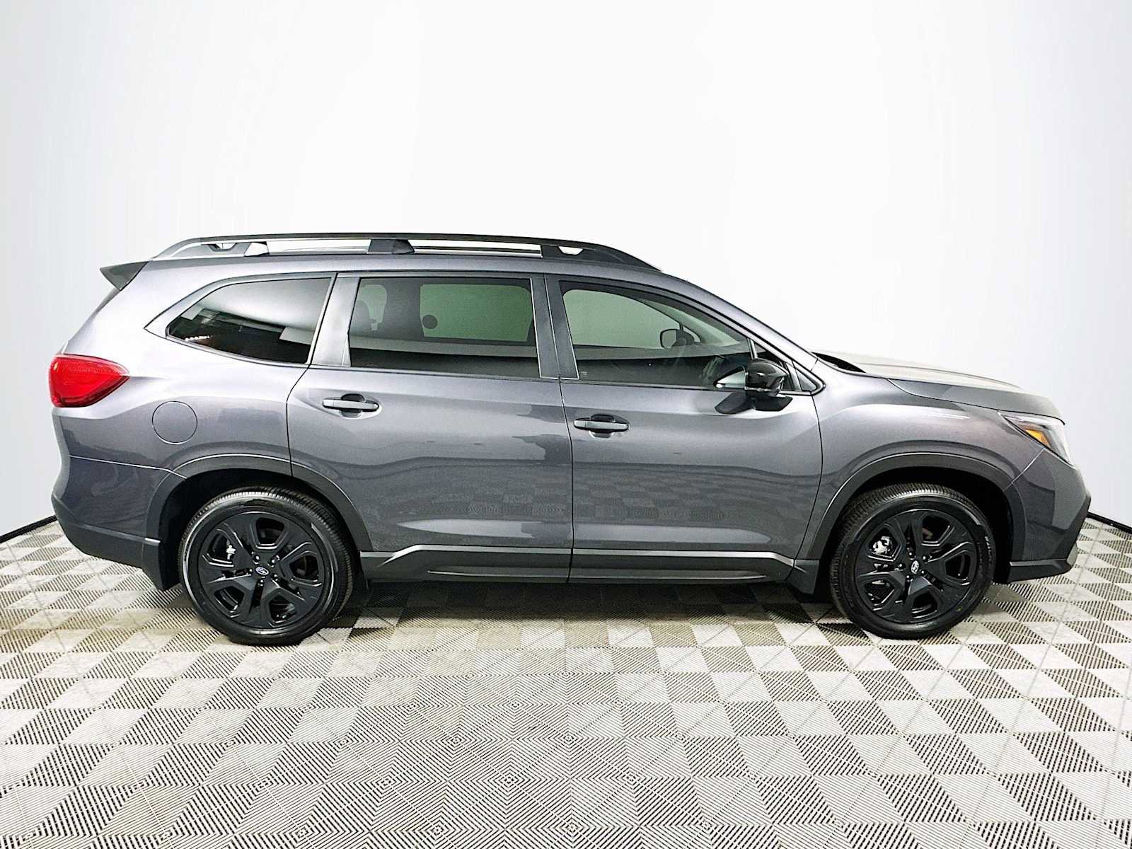 New 2025 Subaru Ascent Bronze Edition w/ Onyx Package image 8