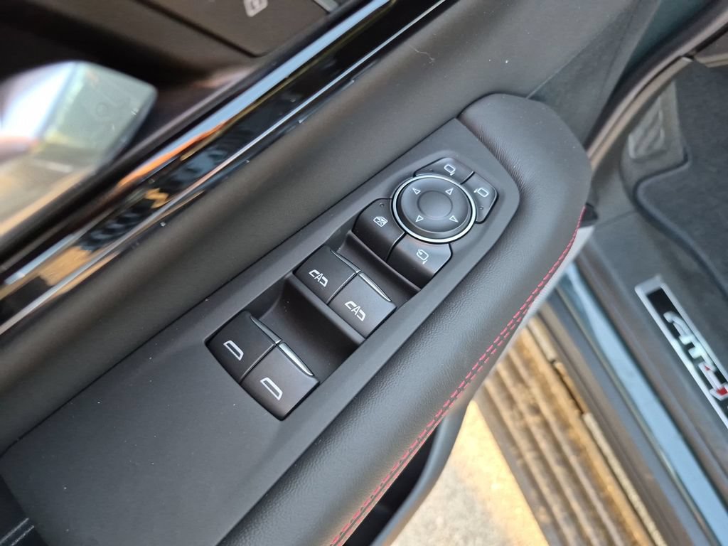 New 2026 GMC Yukon XL AT4 Ultimate AWD/4WD image 21
