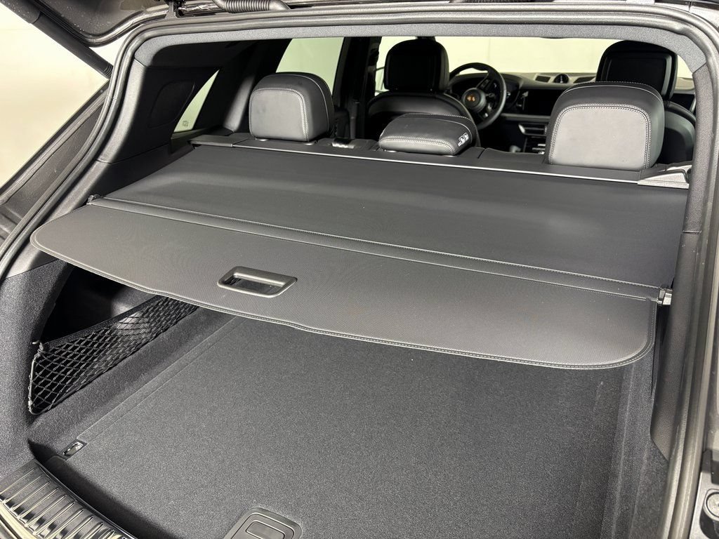 Certified 2026 Porsche Cayenne AWD/4WD image 15