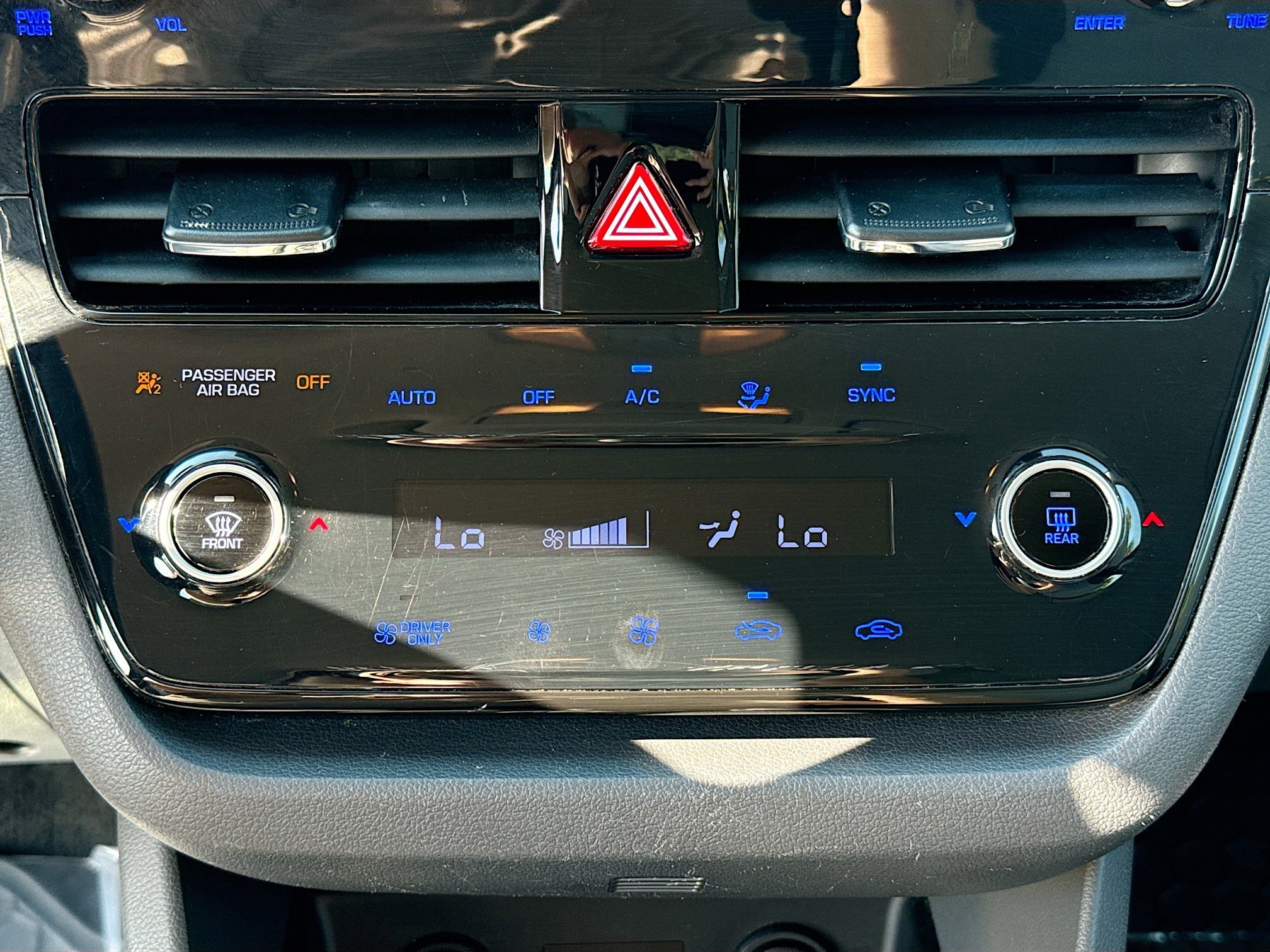 Used 2020 Hyundai Ioniq Blue image 30