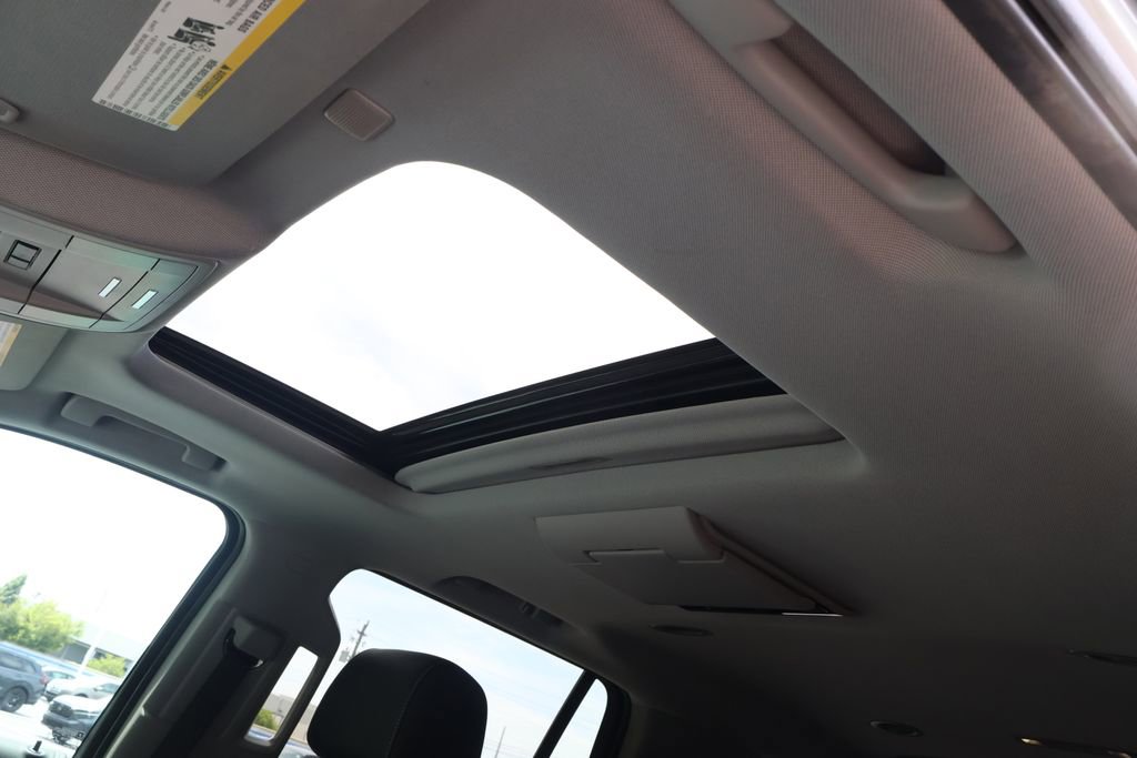 Certified 2019 Chevrolet Tahoe Premier AWD/4WD image 39