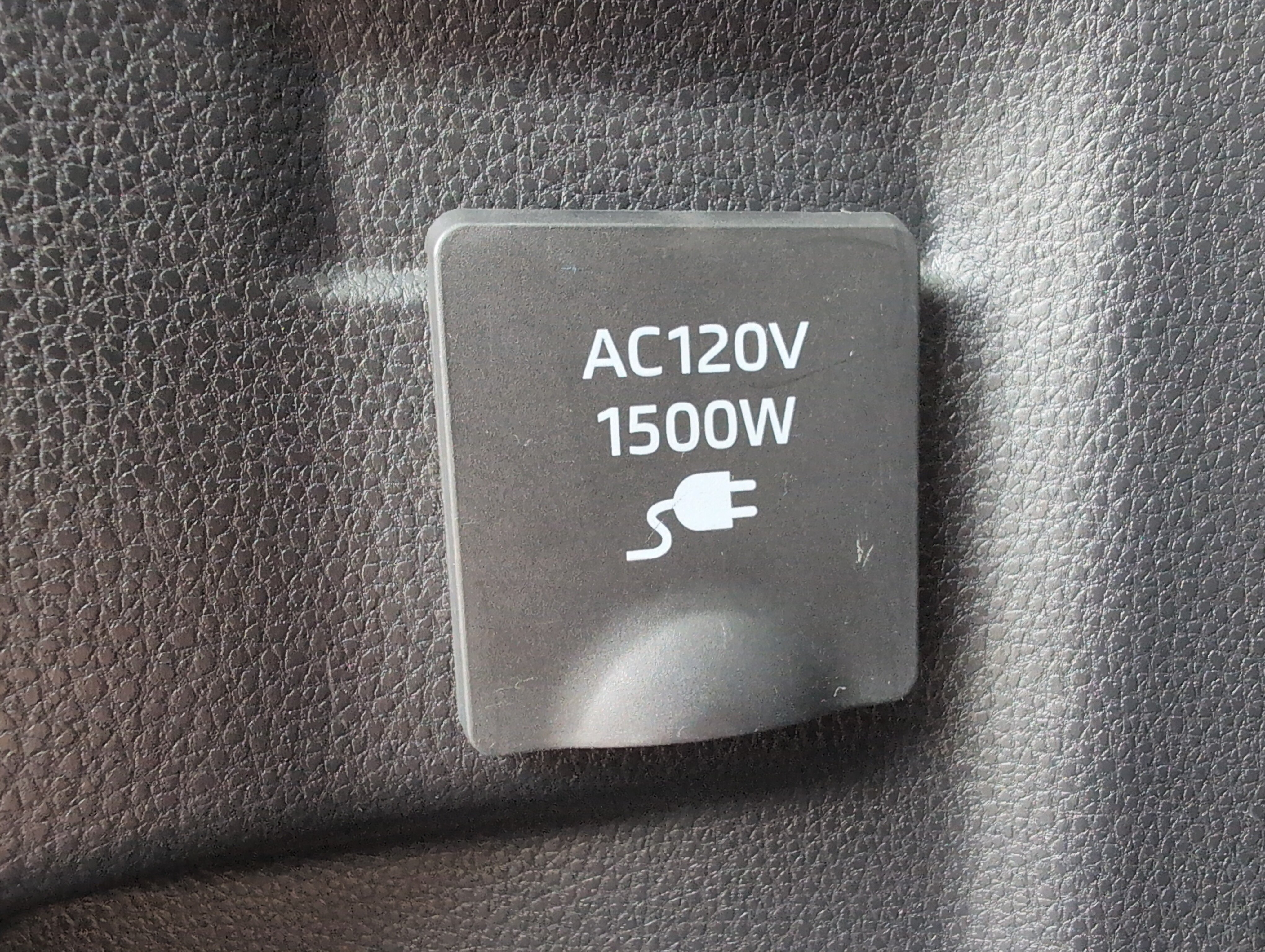 Used 2020 Toyota Highlander Limited FWD image 38
