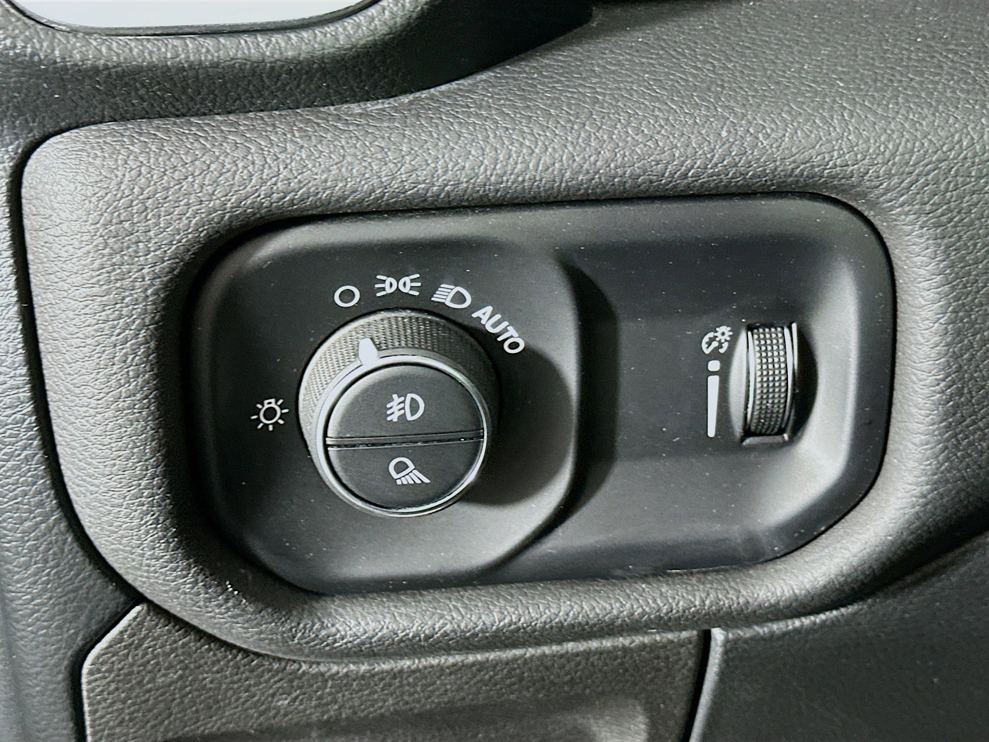 Used 2023 RAM 1500 Big Horn image 16