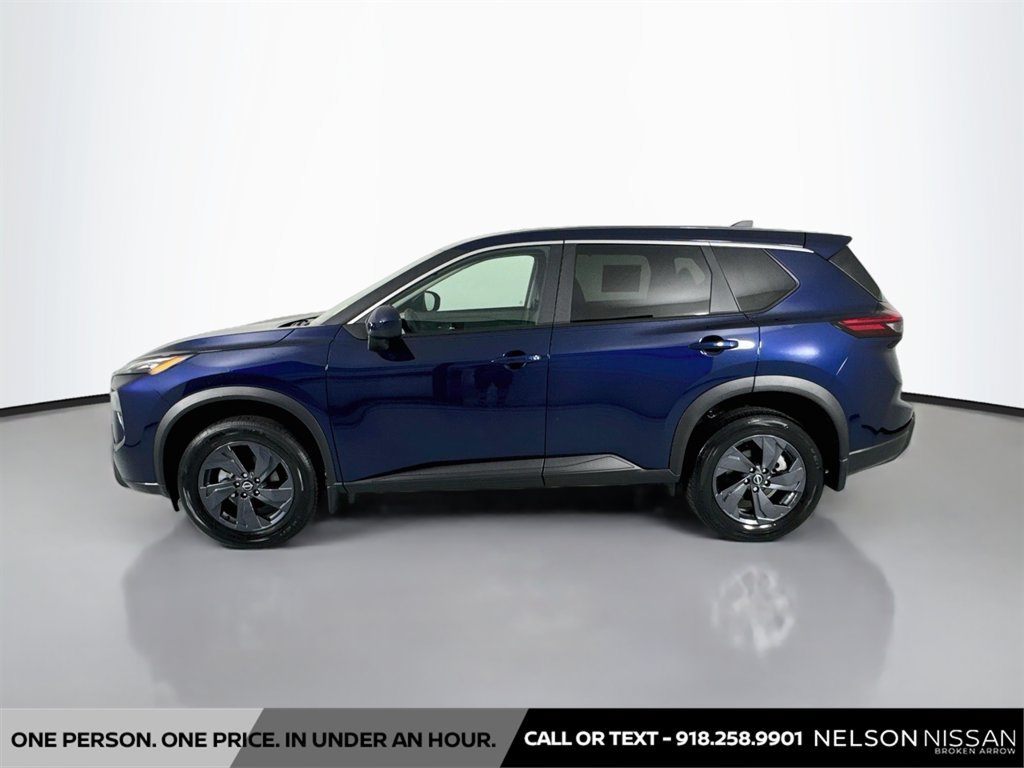 Certified 2026 Nissan Rogue SV FWD image 8