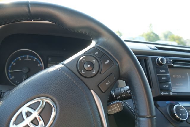Used 2018 Toyota RAV4 XLE w/ Plus Extra Value Package AWD/4WD image 26
