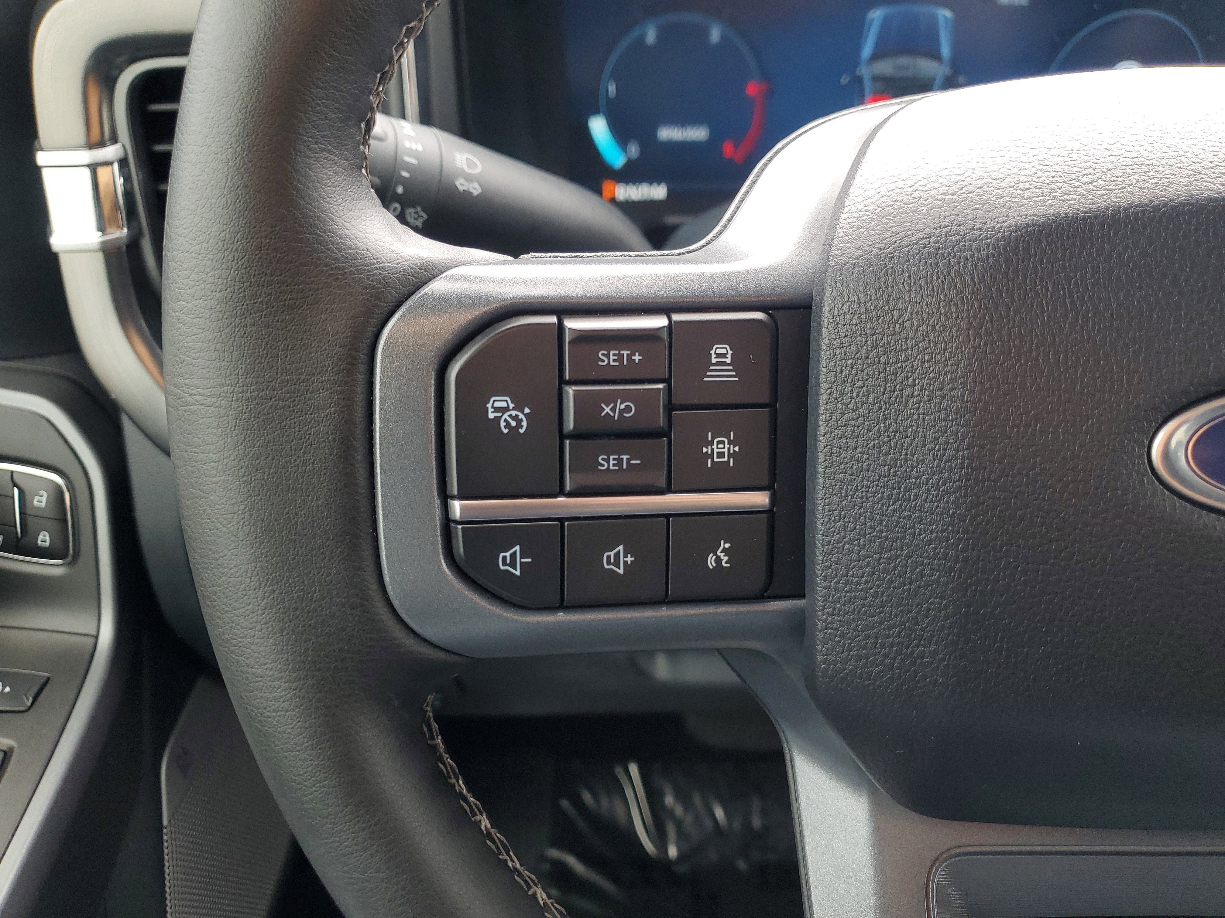 Used 2025 Ford F250 Lariat w/ Lariat Ultimate Package image 26