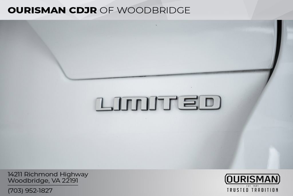 Used 2024 Jeep Grand Cherokee L Limited image 9