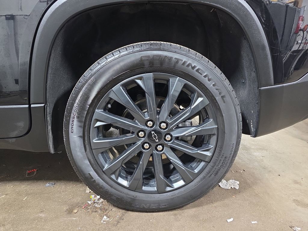 Used 2023 Chevrolet Traverse RS w/ LPO, Floor Liner Package image 36