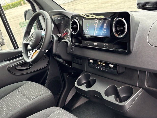New 2026 Mercedes-Benz Sprinter 2500 image 25