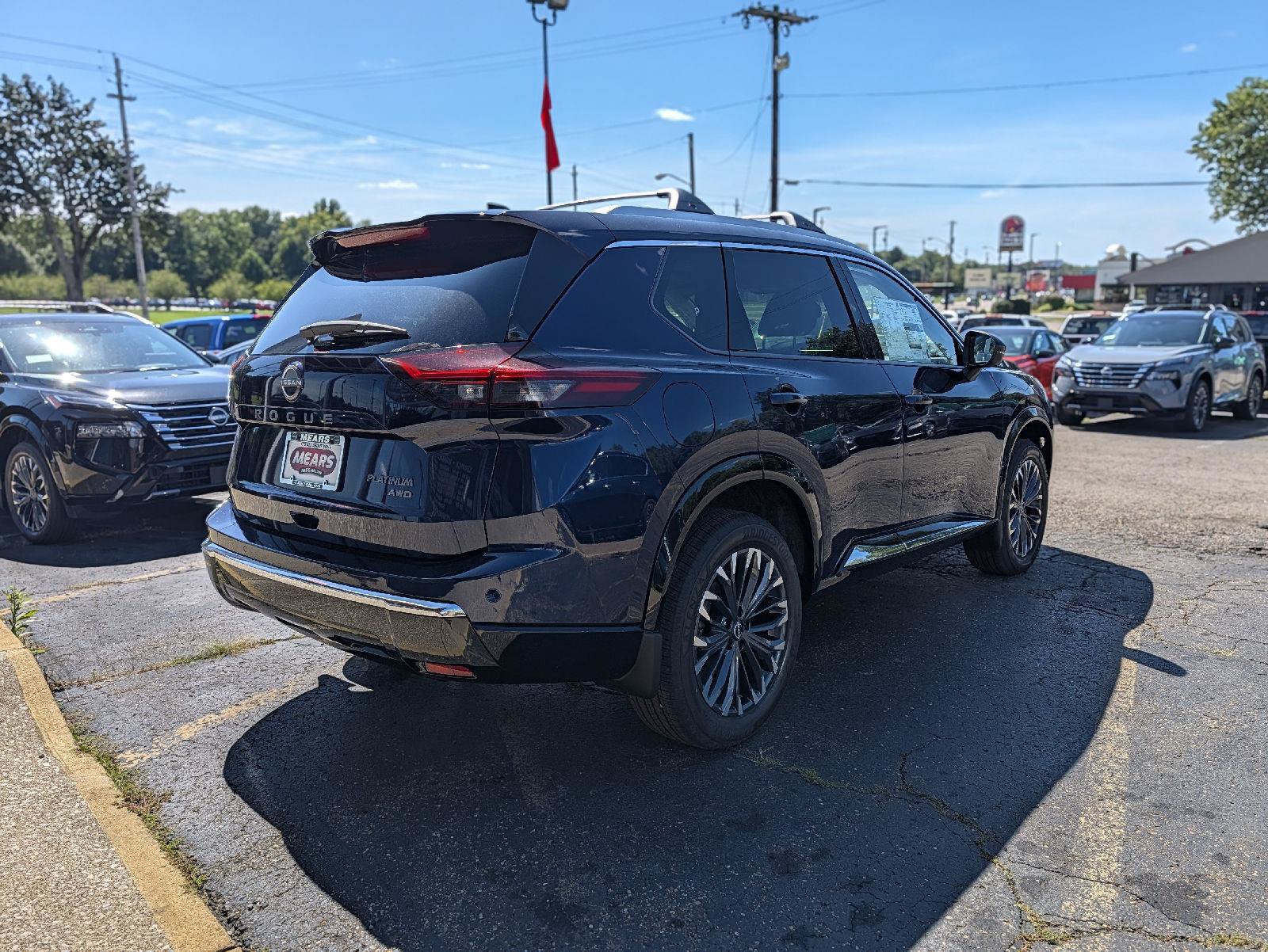 New 2026 Nissan Rogue Platinum AWD/4WD image 13
